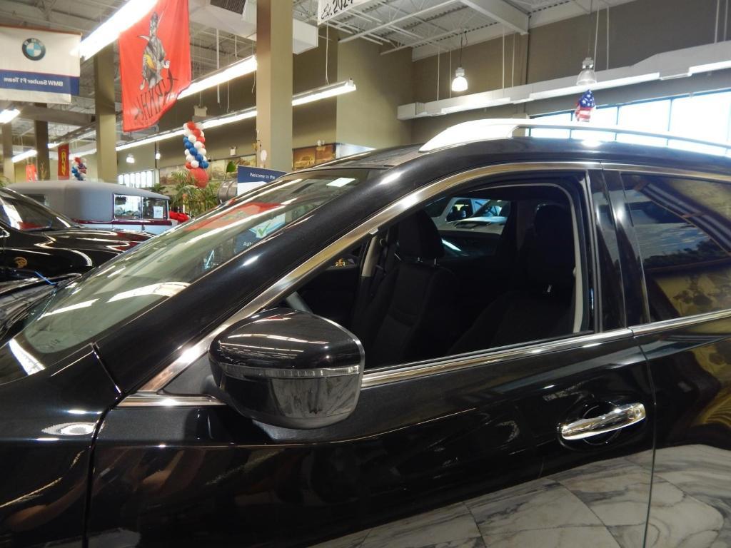 used 2020 Nissan Rogue car, priced at $15,995