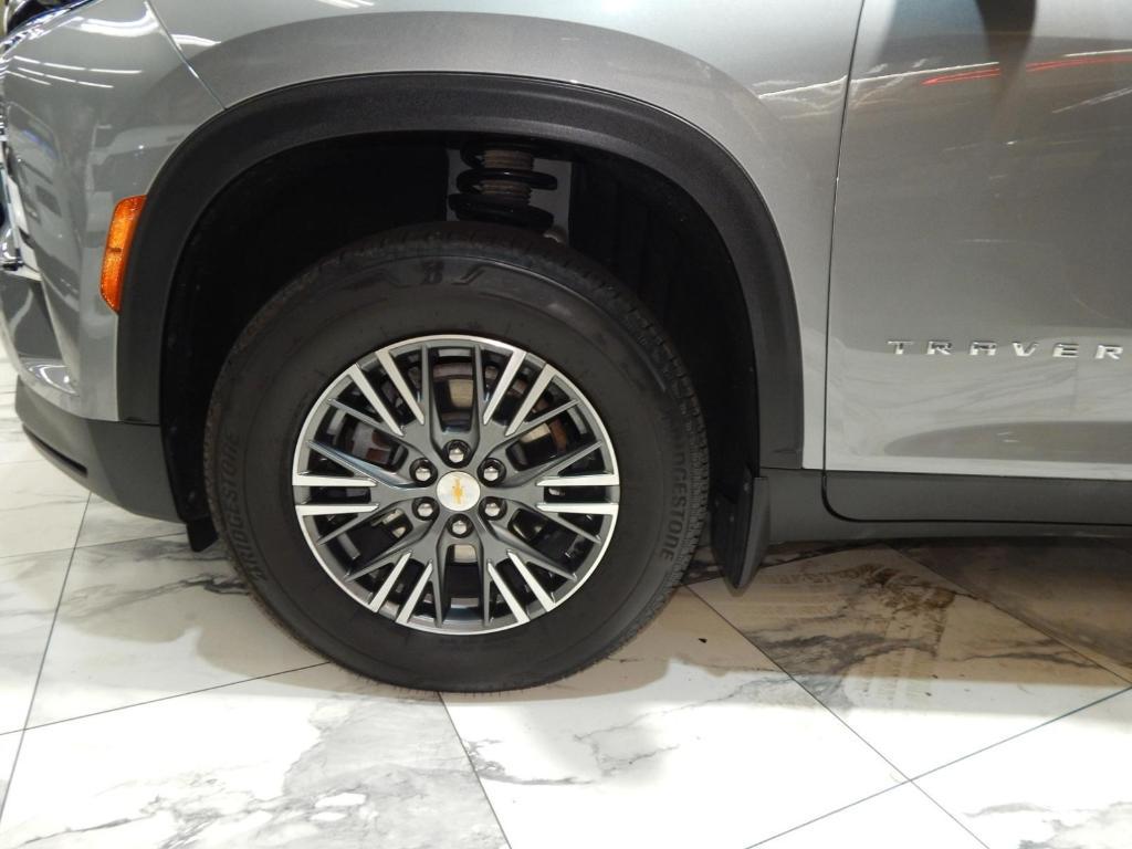 used 2024 Chevrolet Traverse car, priced at $33,985