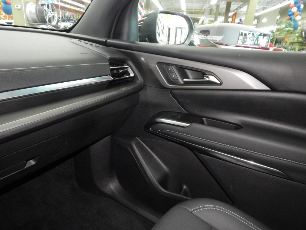 used 2024 Chevrolet Traverse car, priced at $33,985