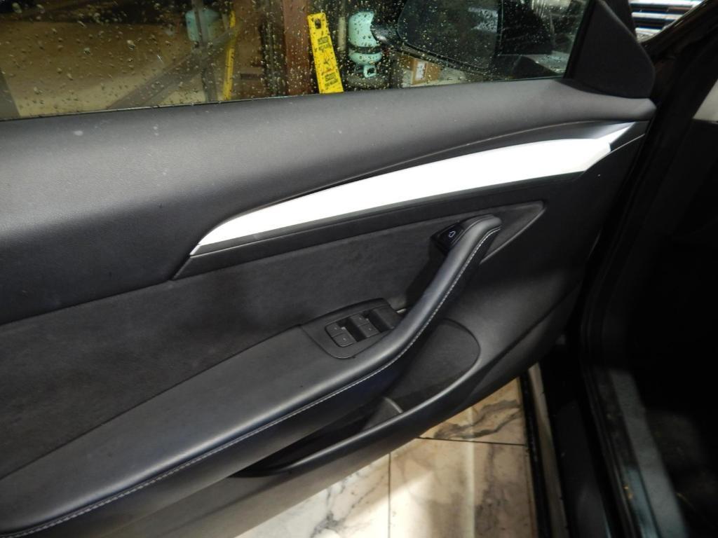 used 2022 Tesla Model 3 car, priced at $26,995