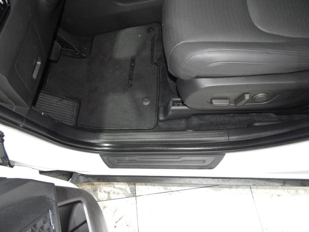 used 2025 Kia Carnival car, priced at $48,995