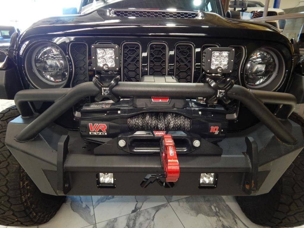 used 2023 Jeep Gladiator car, priced at $37,995