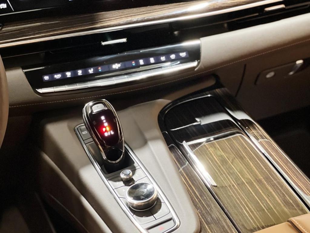 used 2022 Cadillac Escalade ESV car, priced at $64,995