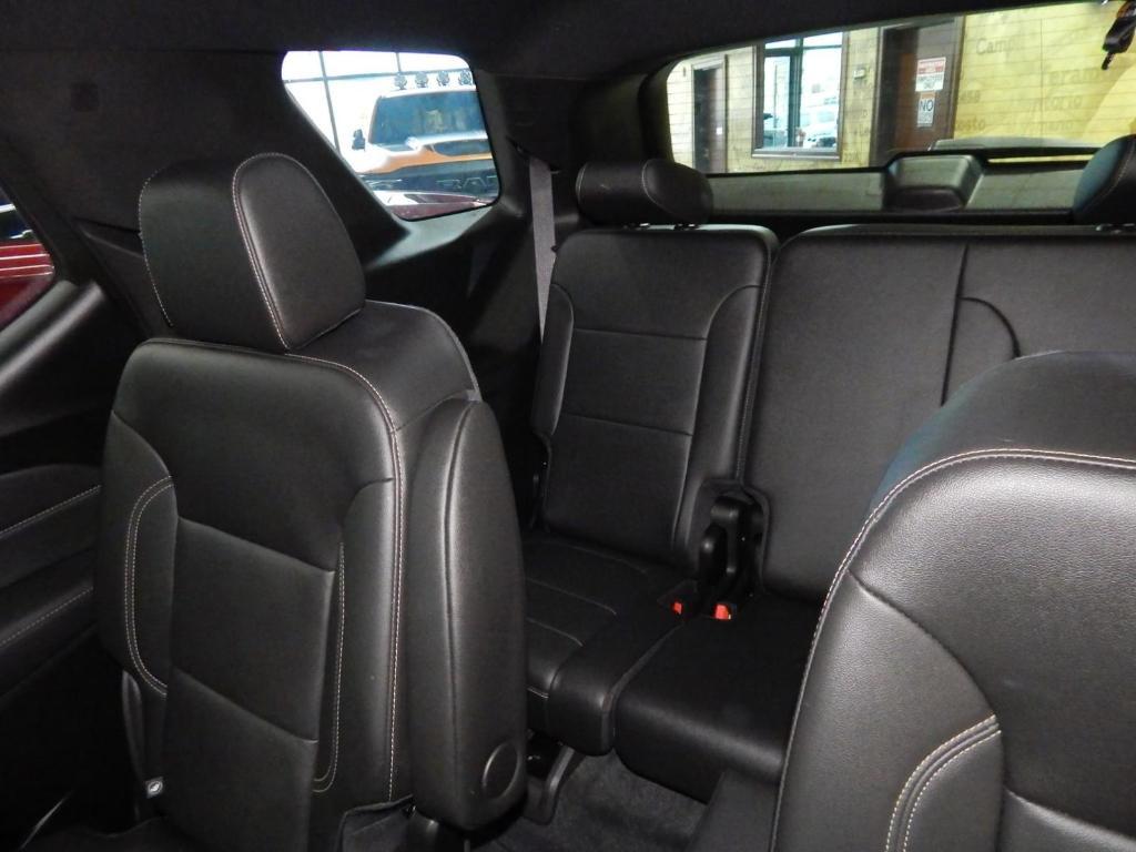 used 2023 Chevrolet Traverse car, priced at $27,285