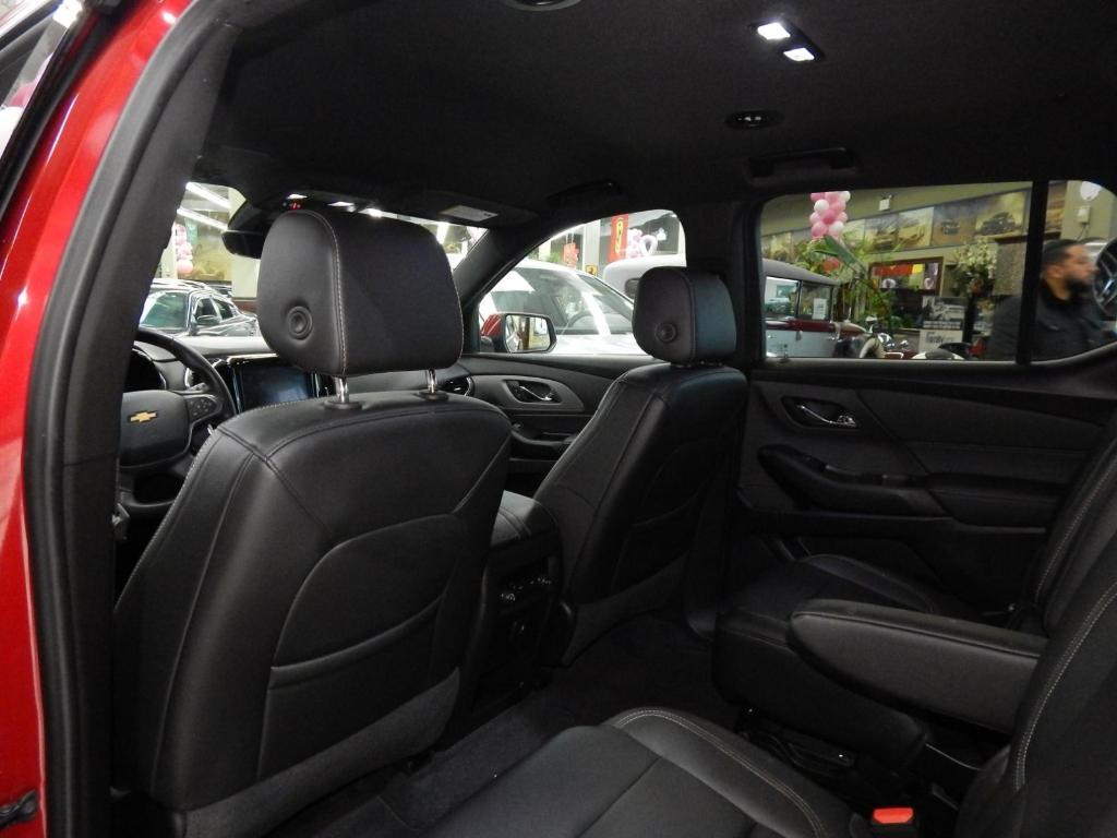 used 2023 Chevrolet Traverse car, priced at $27,285