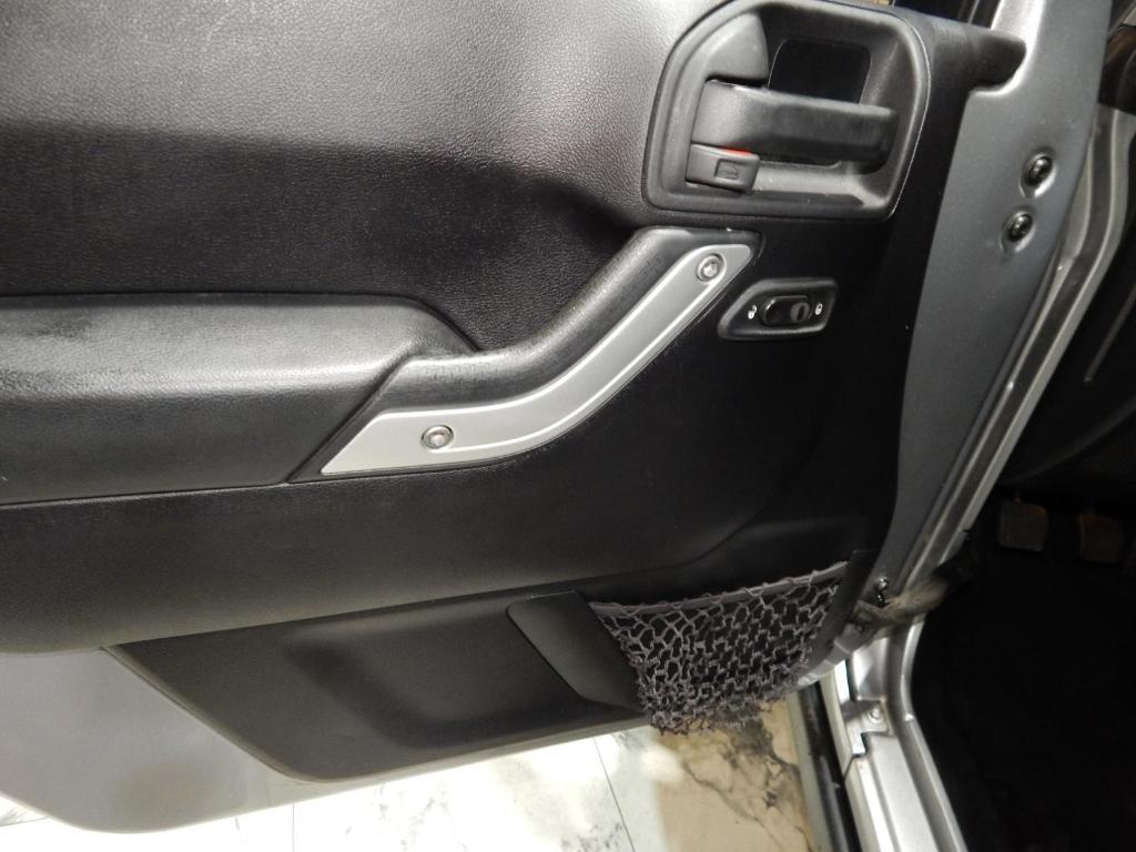used 2015 Jeep Wrangler Unlimited car, priced at $18,995
