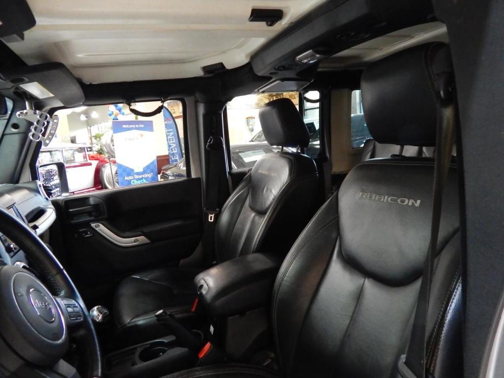 used 2015 Jeep Wrangler Unlimited car, priced at $18,995