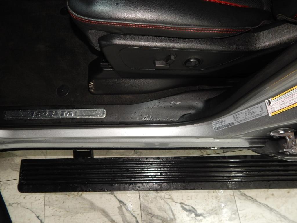 used 2022 Ram 1500 car, priced at $62,995