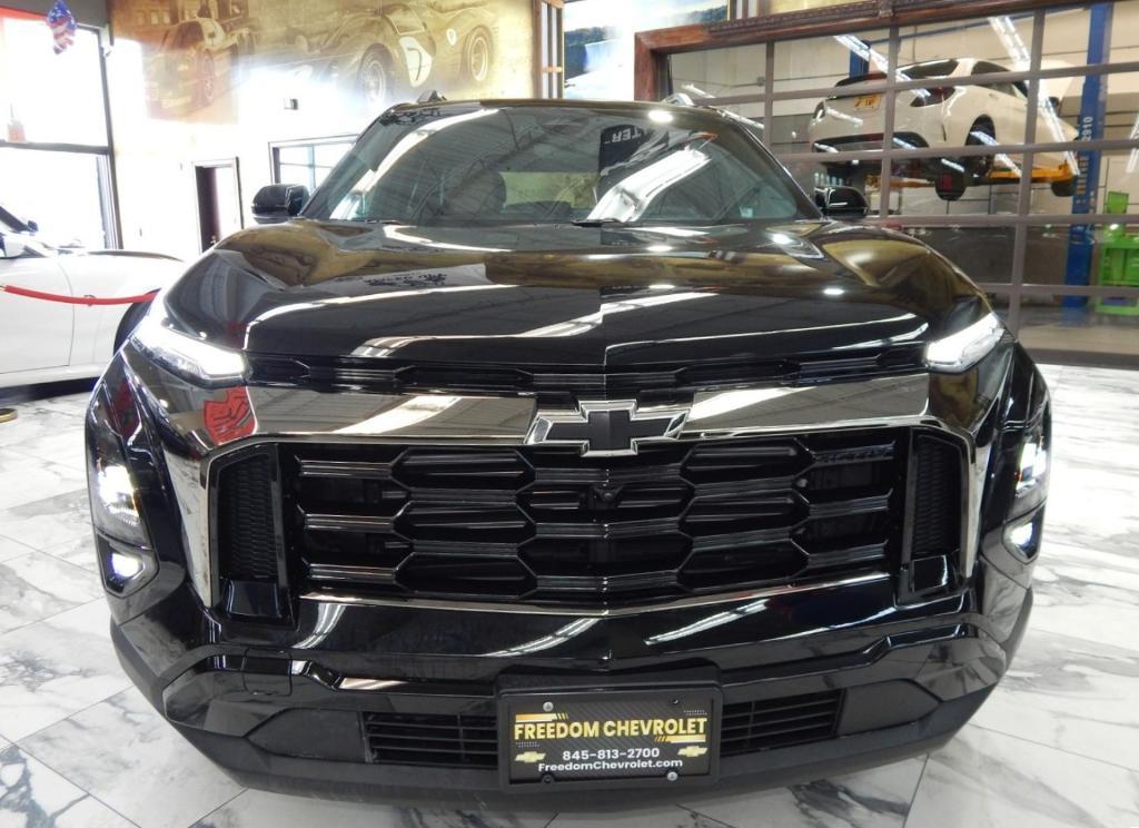 used 2025 Chevrolet Equinox car, priced at $35,995