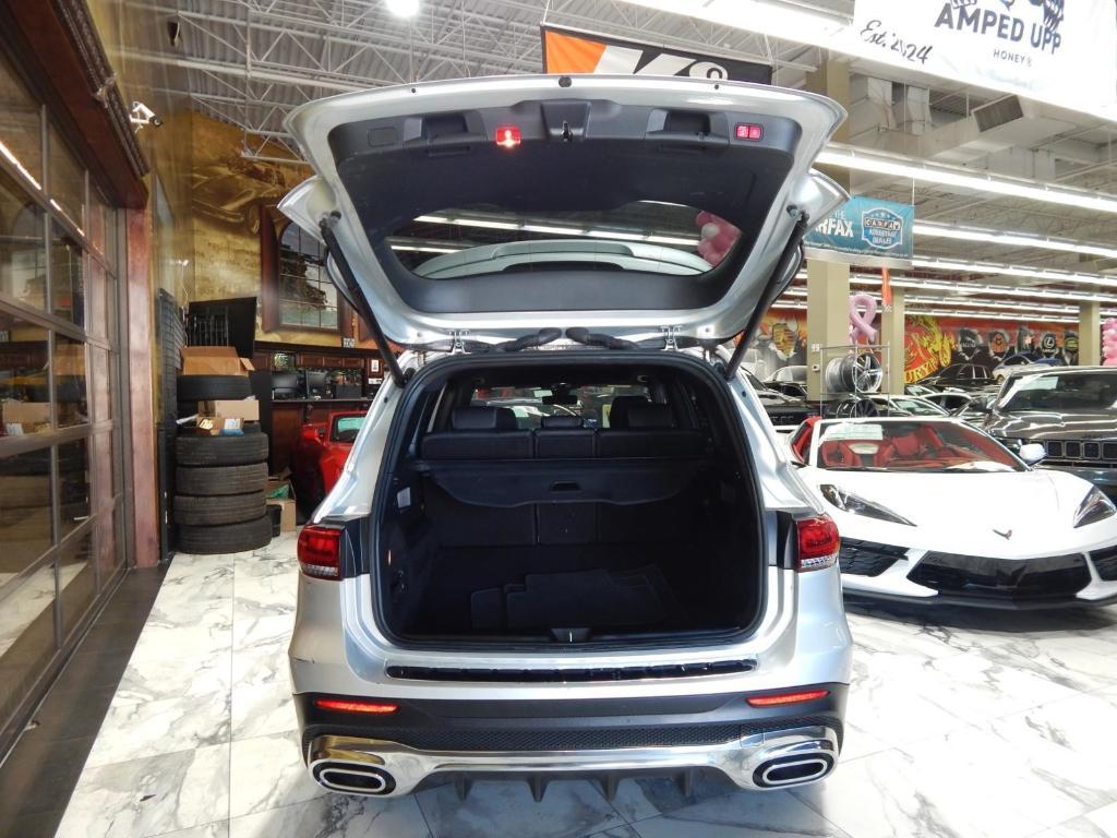 used 2022 Mercedes-Benz GLB 250 car, priced at $30,000