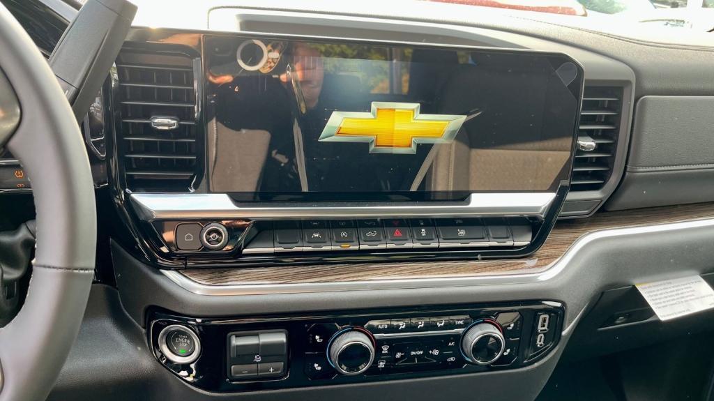 used 2025 Chevrolet Silverado 1500 car, priced at $44,895