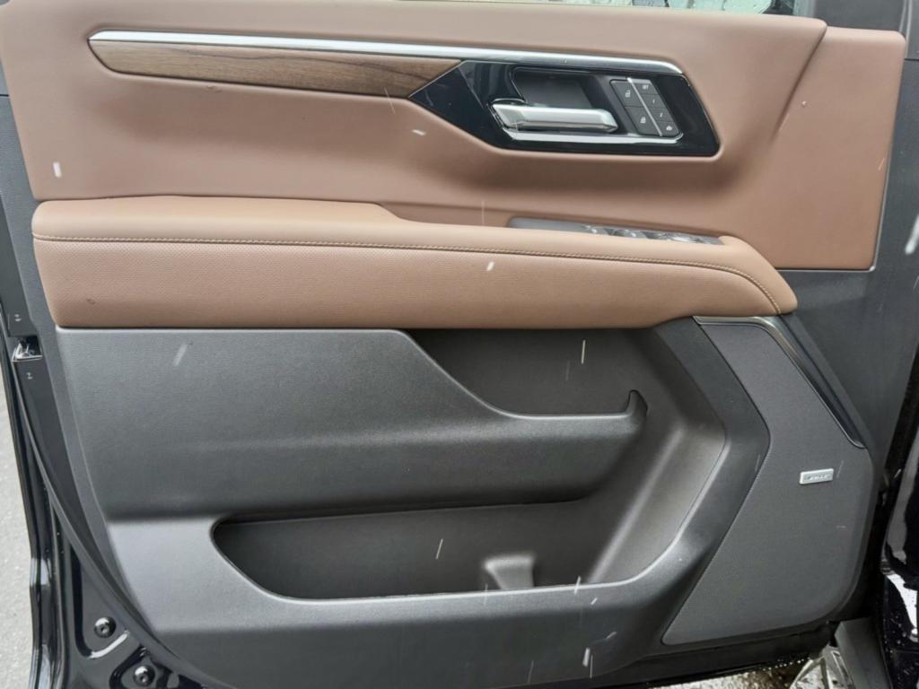 used 2025 Chevrolet Suburban car, priced at $76,495