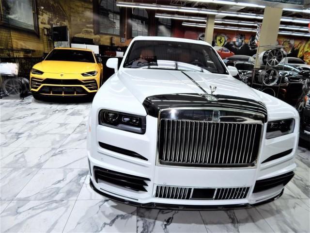 used 2020 Rolls-Royce Cullinan car, priced at $899,995