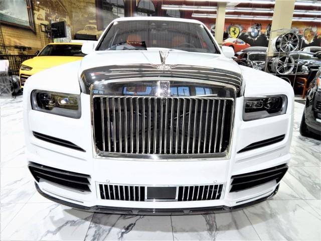 used 2020 Rolls-Royce Cullinan car, priced at $899,995