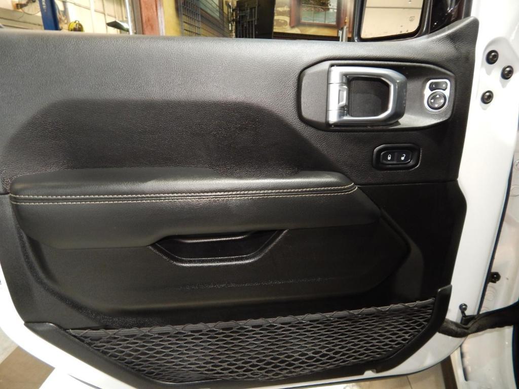 used 2022 Jeep Gladiator car, priced at $36,995