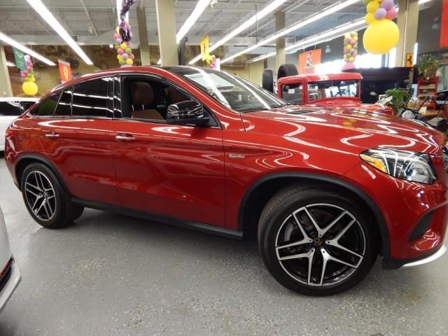 used 2019 Mercedes-Benz AMG GLE 43 car, priced at $38,621