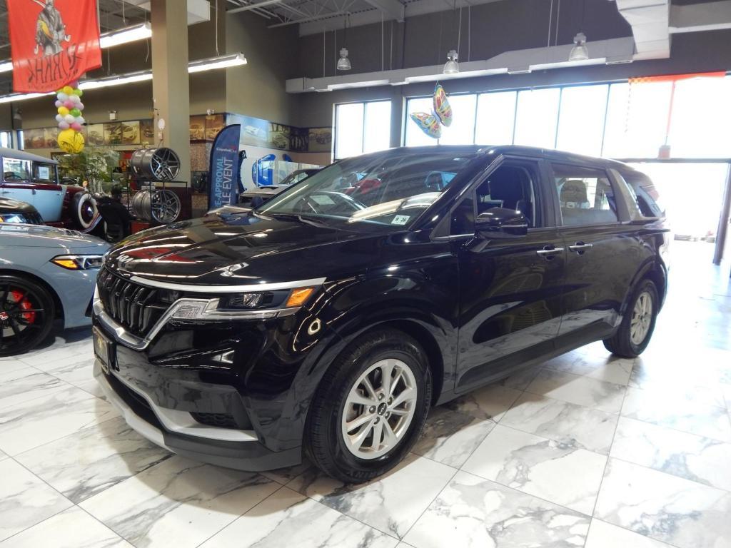 used 2022 Kia Carnival car, priced at $18,989