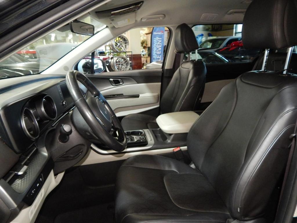 used 2022 Kia Carnival car, priced at $18,989