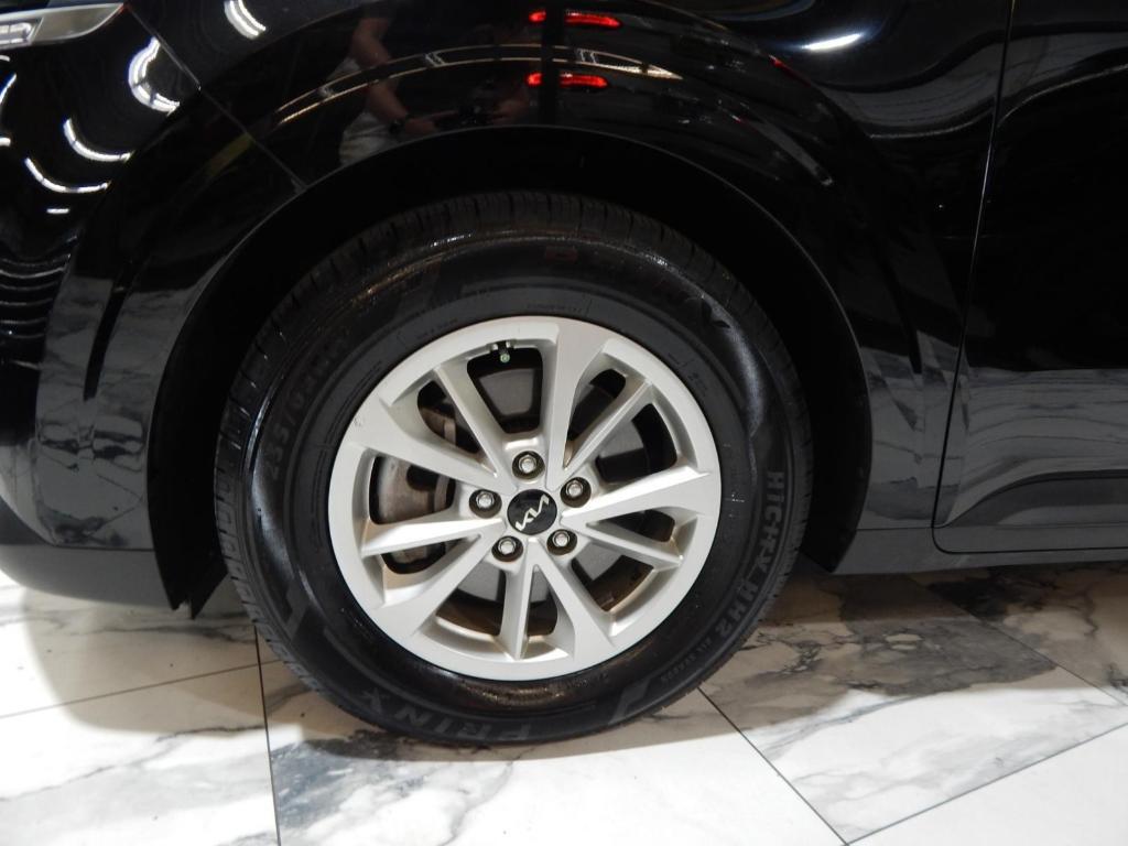 used 2022 Kia Carnival car, priced at $18,989