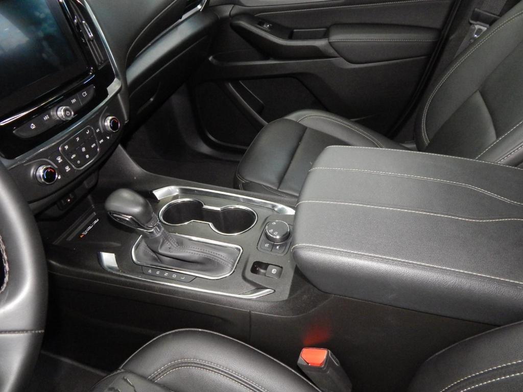 used 2023 Chevrolet Traverse car, priced at $26,895