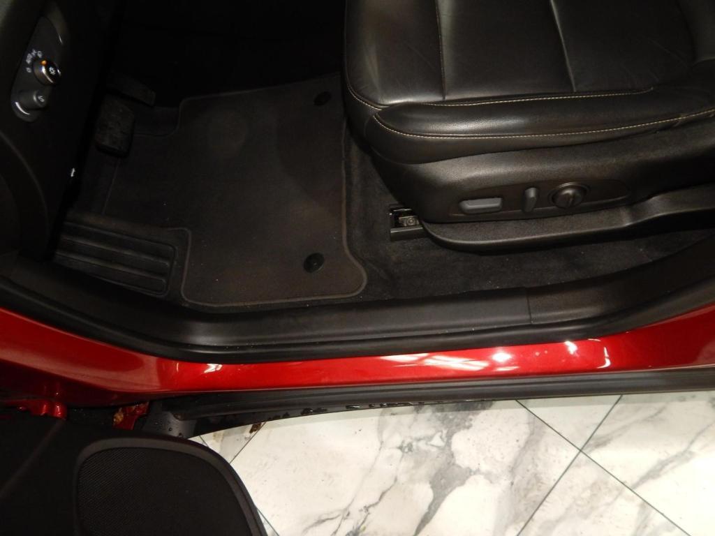 used 2023 Chevrolet Traverse car, priced at $26,895