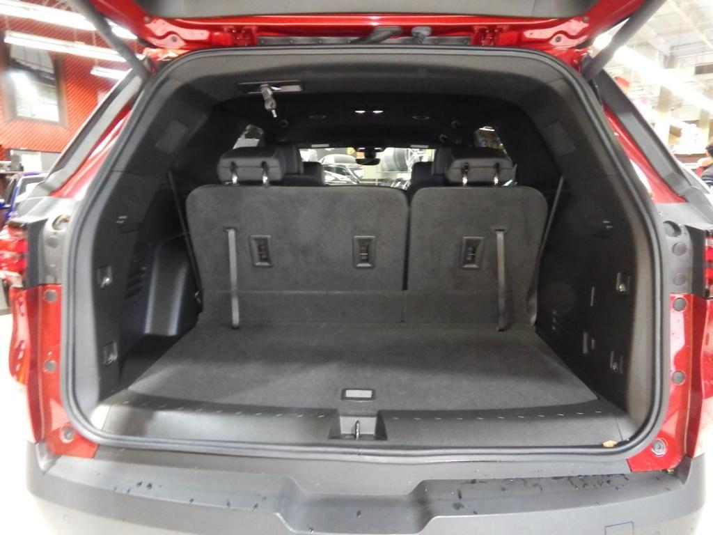 used 2023 Chevrolet Traverse car, priced at $26,895