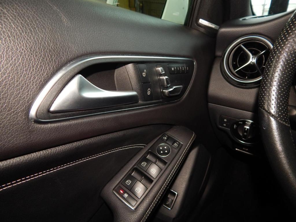 used 2020 Mercedes-Benz GLA 250 car, priced at $20,995