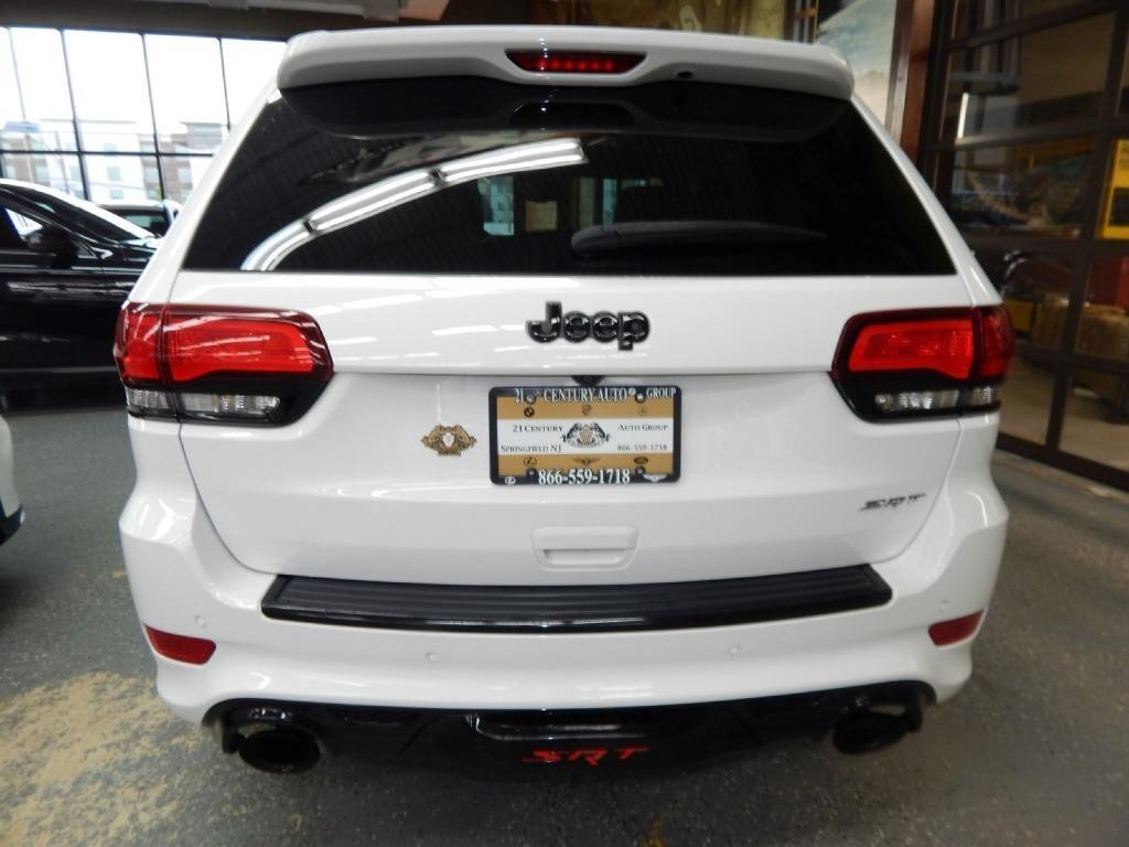 used 2015 Jeep Grand Cherokee car, priced at $32,995