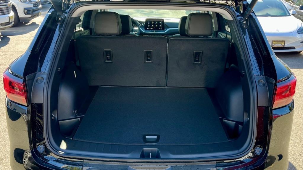 used 2025 Chevrolet Blazer car, priced at $37,995