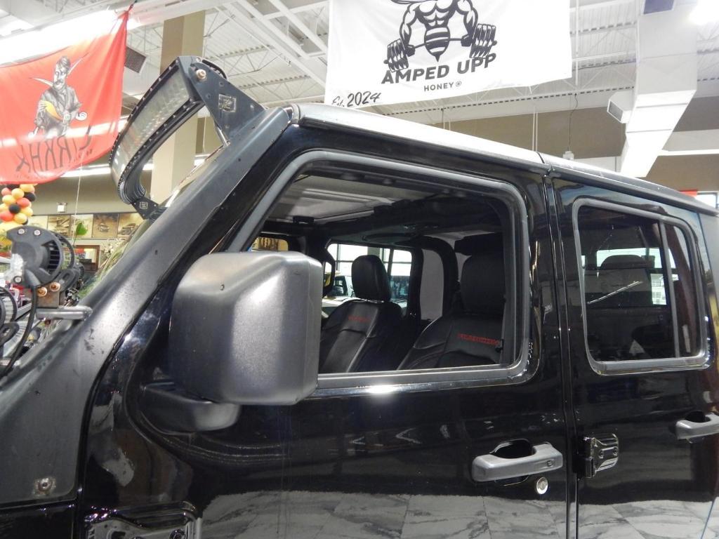 used 2021 Jeep Gladiator car, priced at $31,975
