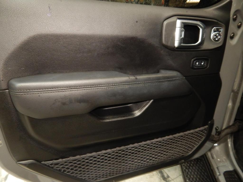 used 2021 Jeep Wrangler Unlimited car, priced at $38,995