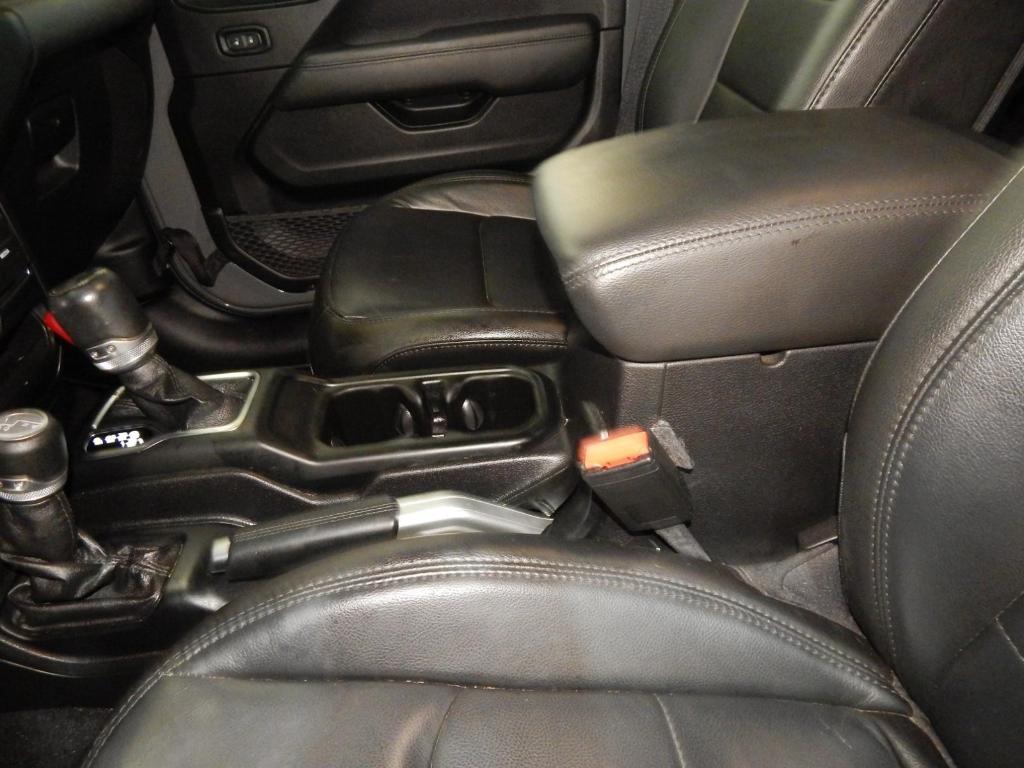 used 2021 Jeep Wrangler Unlimited car, priced at $38,995