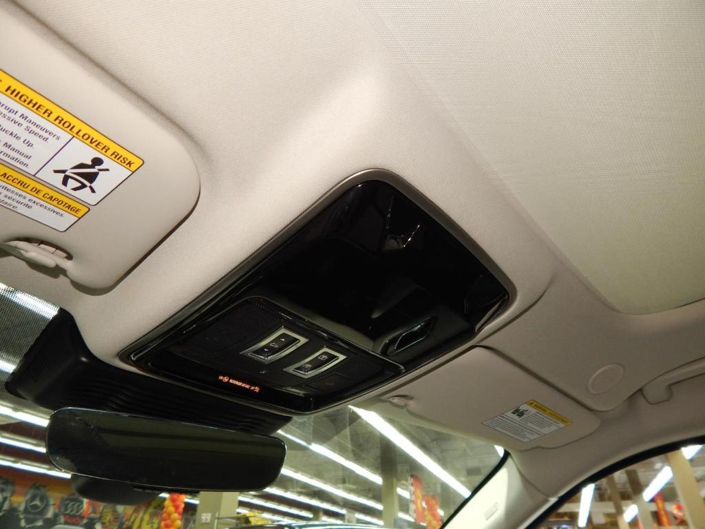 used 2022 Land Rover Range Rover Velar car, priced at $36,985