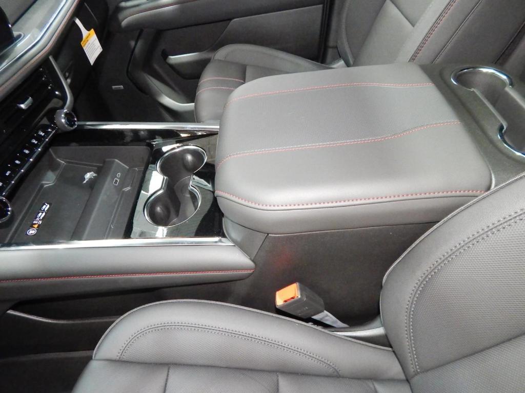 used 2025 Chevrolet Suburban car, priced at $68,675