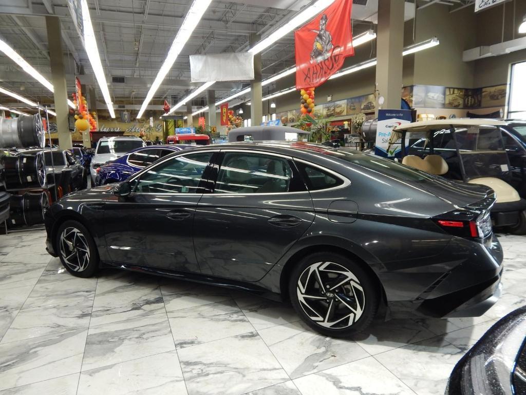 used 2025 Hyundai Sonata car, priced at $25,895