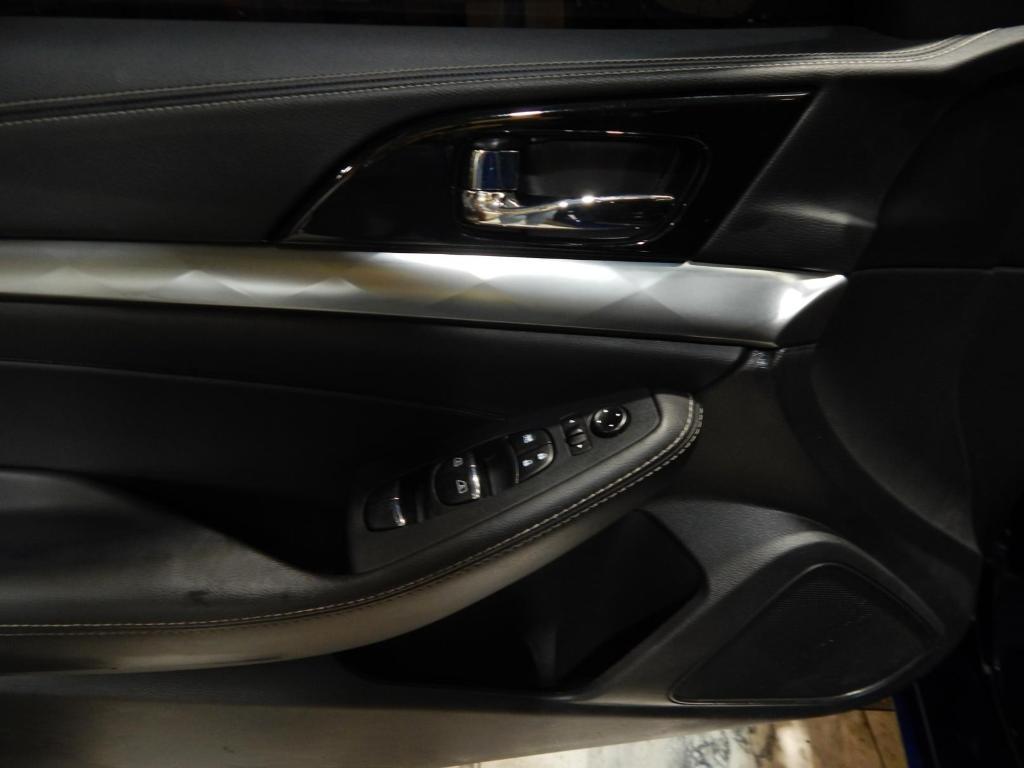 used 2023 Nissan Maxima car, priced at $24,995