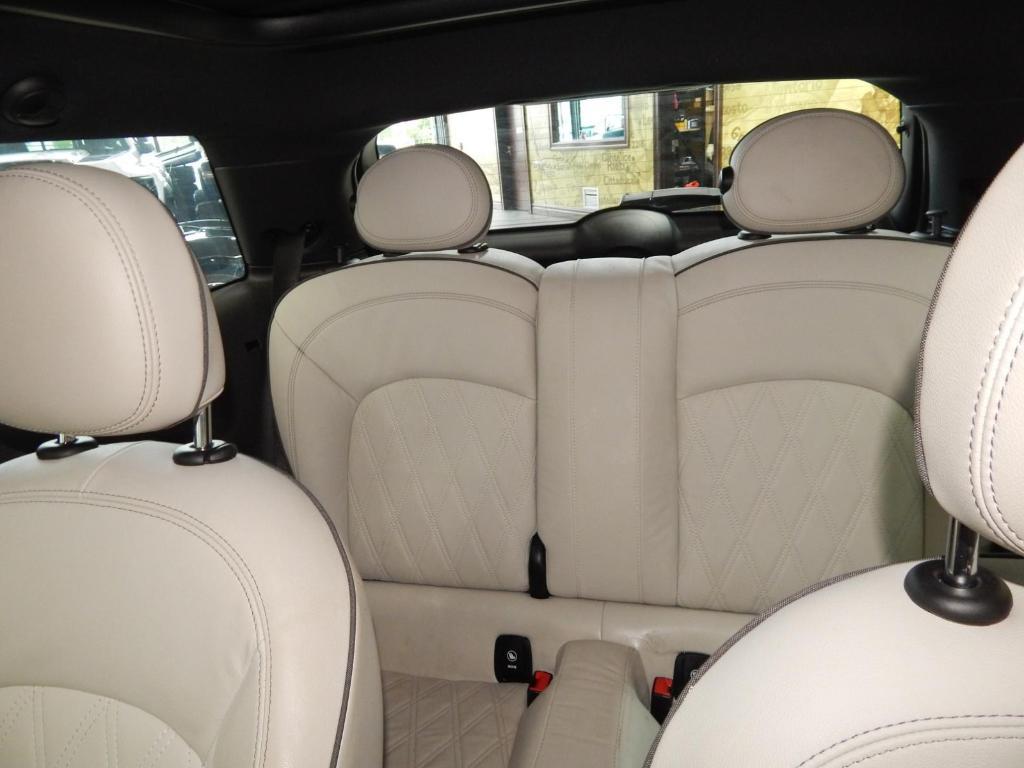 used 2022 MINI SE Hardtop car, priced at $21,995