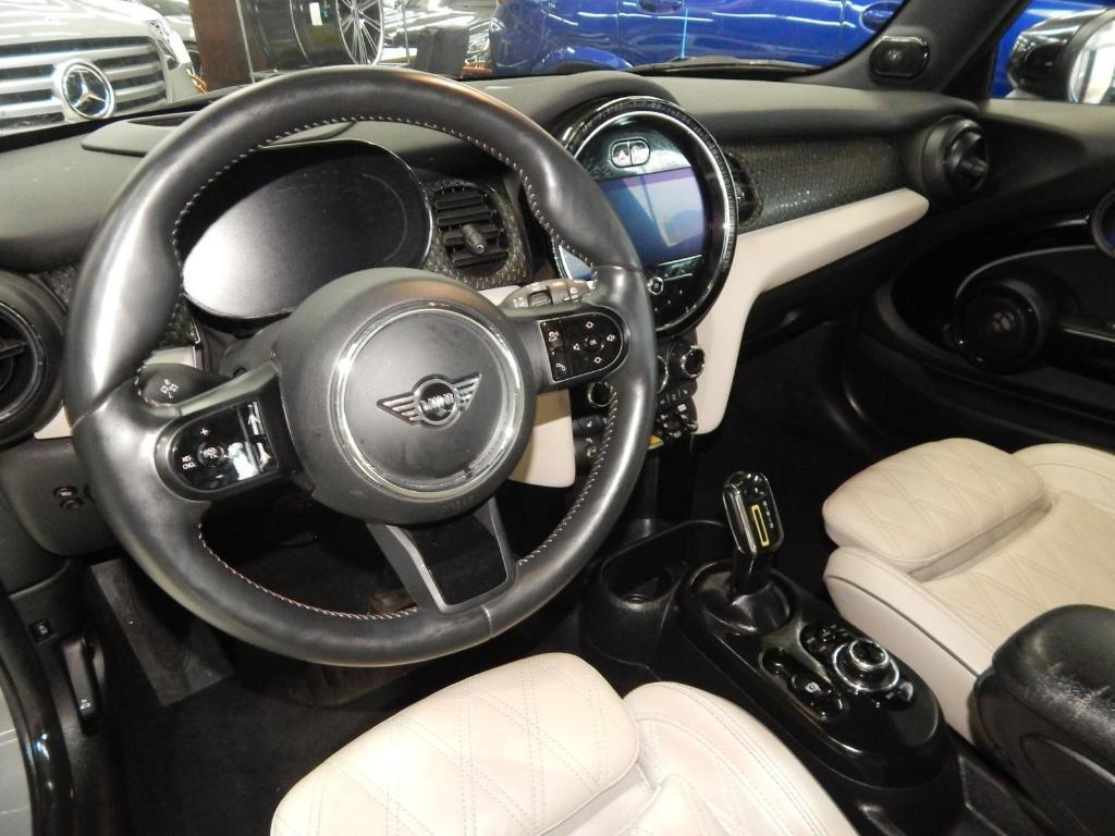 used 2022 MINI SE Hardtop car, priced at $21,995