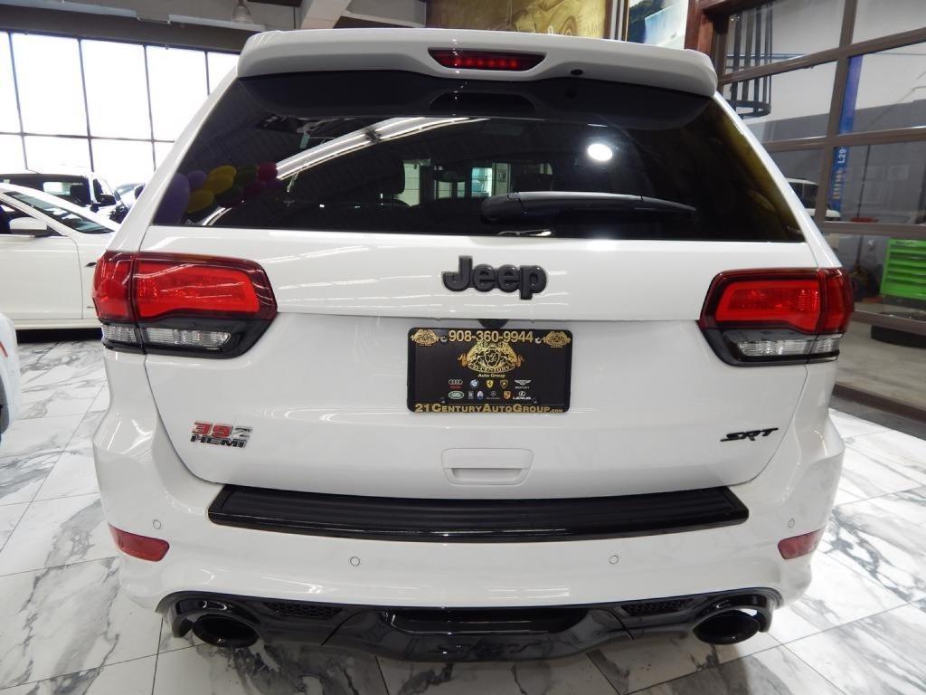 used 2019 Jeep Grand Cherokee car, priced at $39,985
