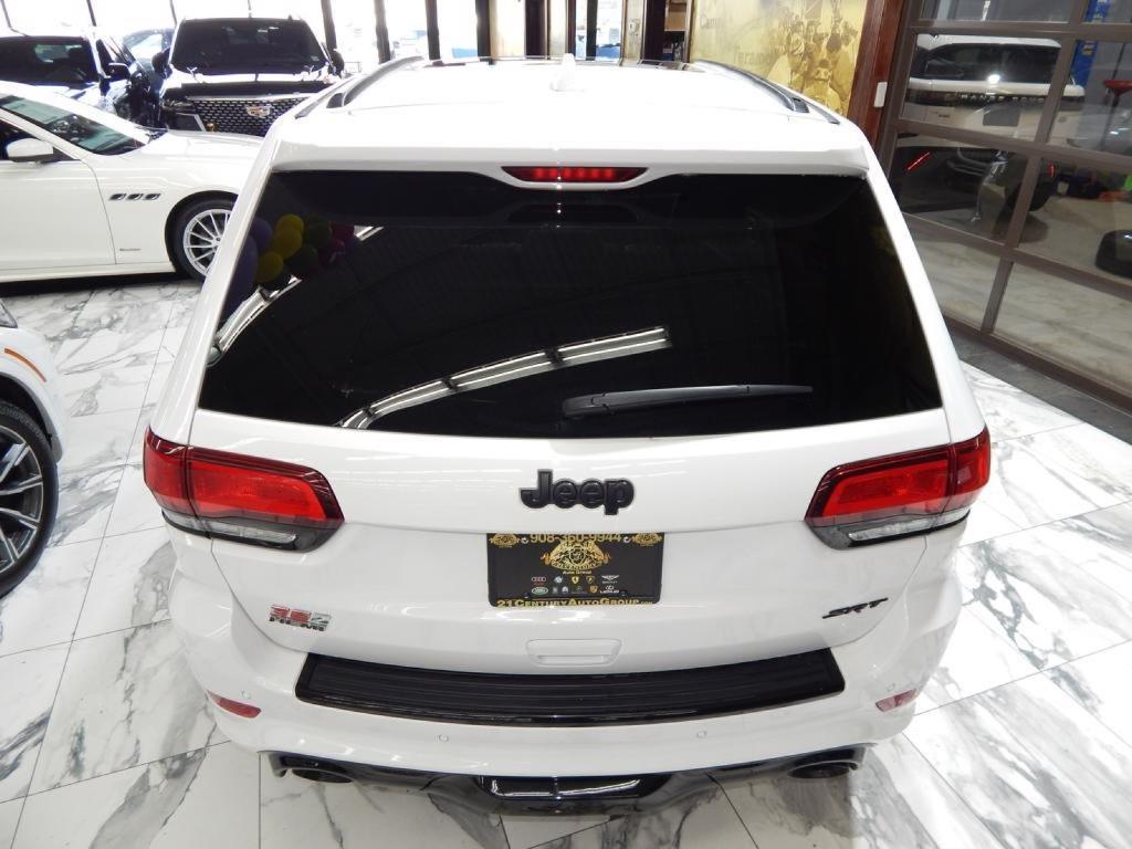 used 2019 Jeep Grand Cherokee car, priced at $39,985