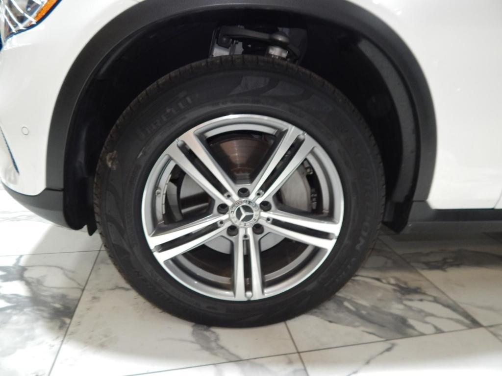 used 2022 Mercedes-Benz GLC 300 car, priced at $26,895