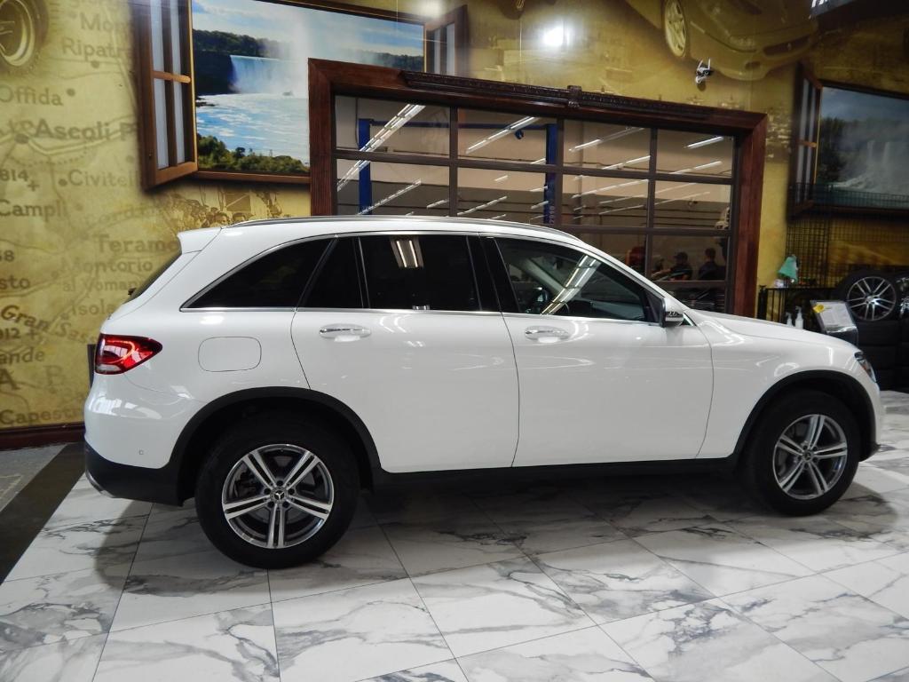 used 2022 Mercedes-Benz GLC 300 car, priced at $26,895