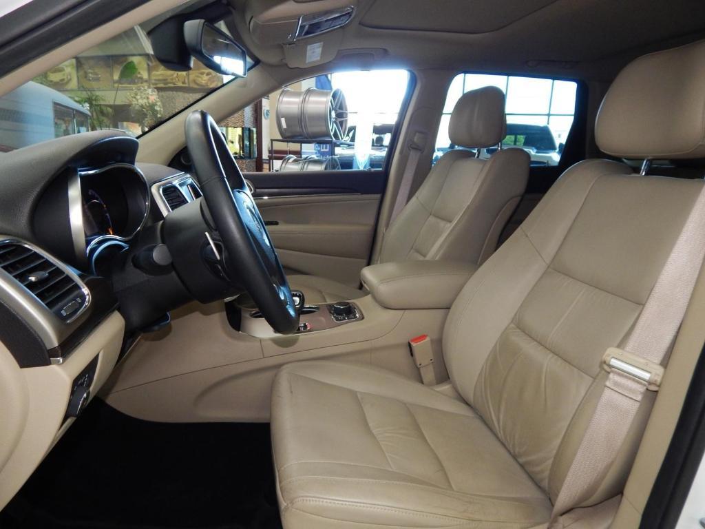 used 2014 Jeep Grand Cherokee car, priced at $18,995
