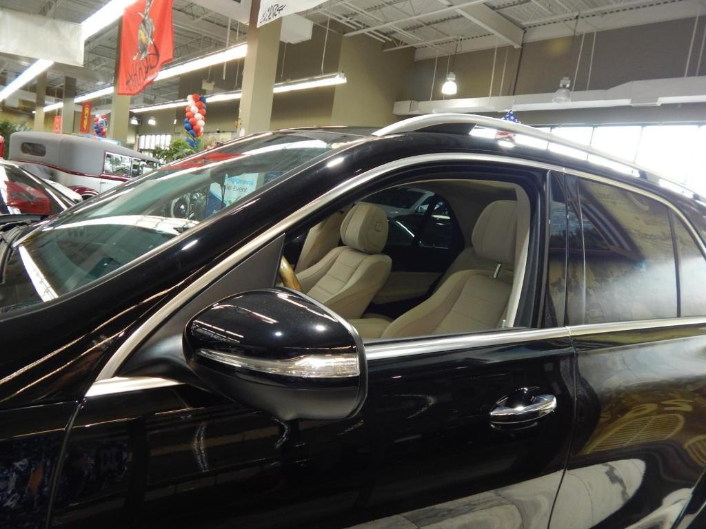 used 2023 Mercedes-Benz GLE 450 car, priced at $57,995