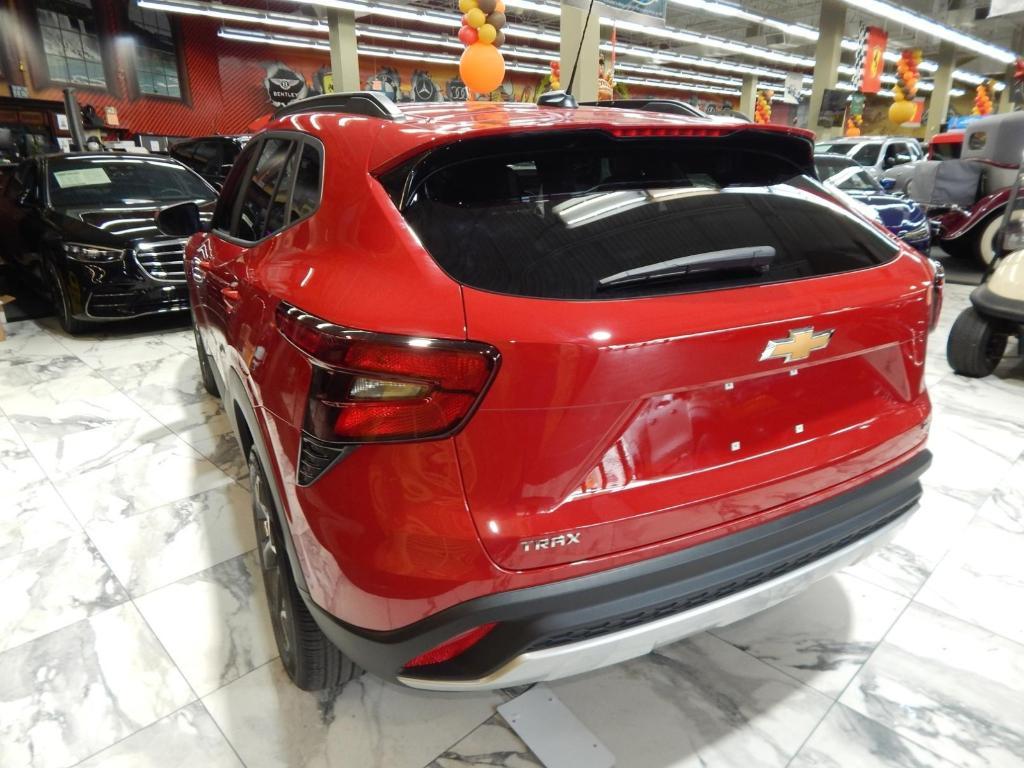 used 2025 Chevrolet Trax car, priced at $18,644