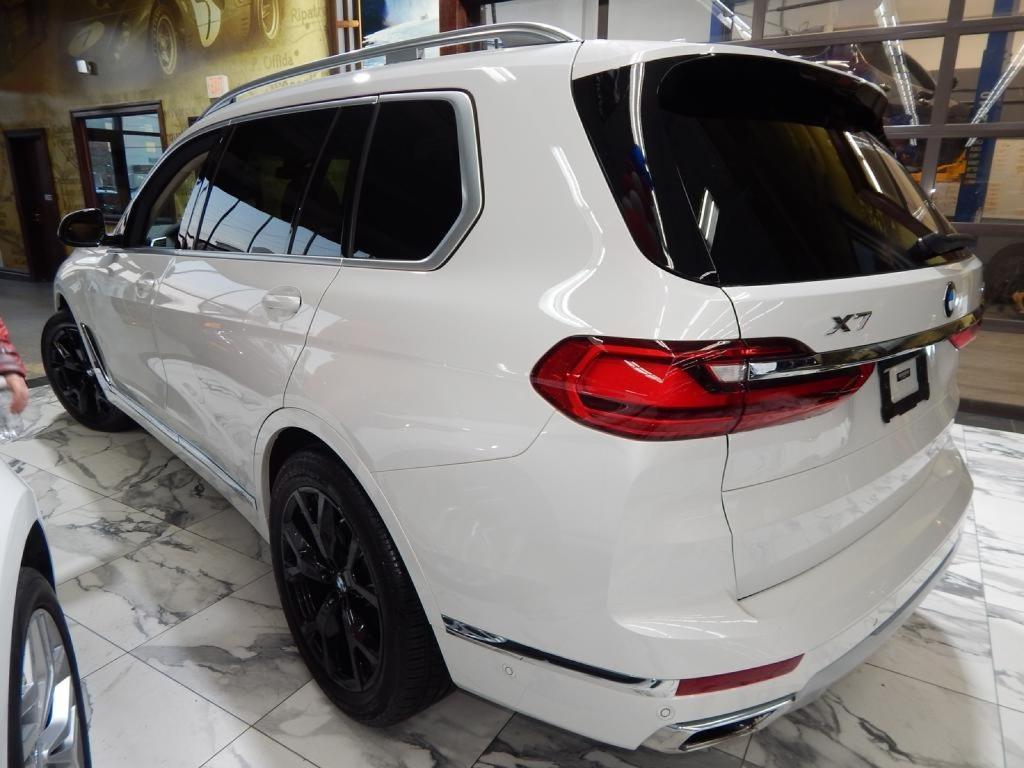 used 2021 BMW X7 car, priced at $32,895