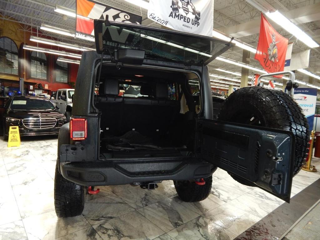 used 2016 Jeep Wrangler Unlimited car, priced at $25,795