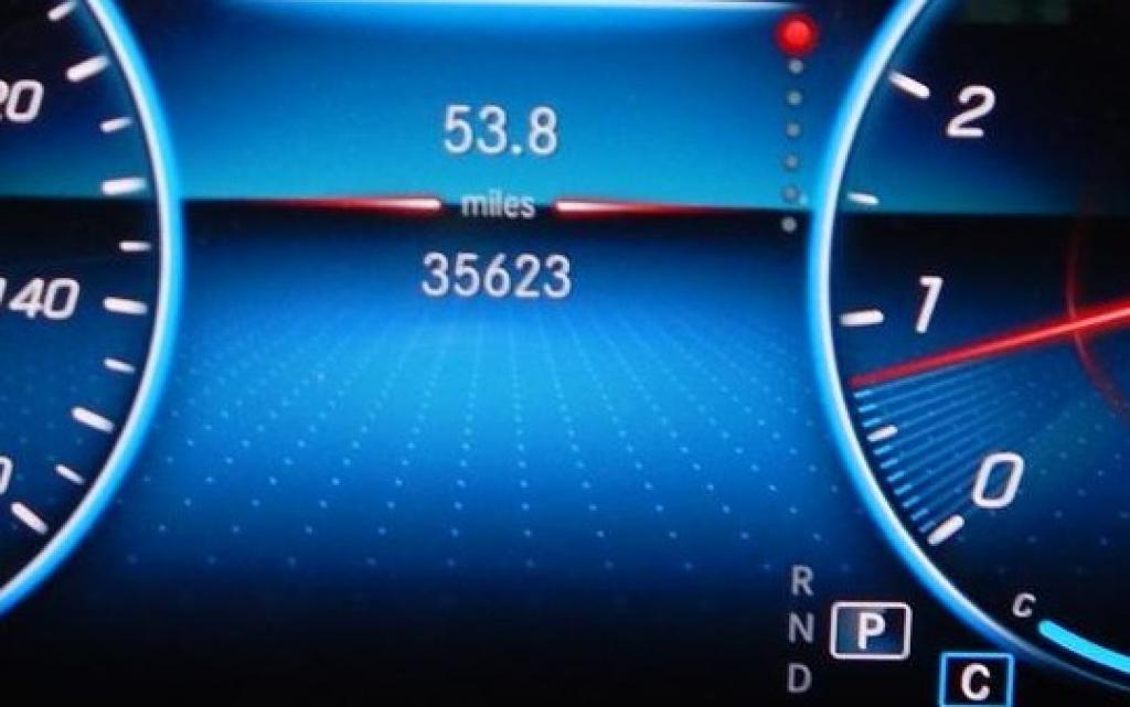 used 2022 Mercedes-Benz GLE 350 car, priced at $45,995