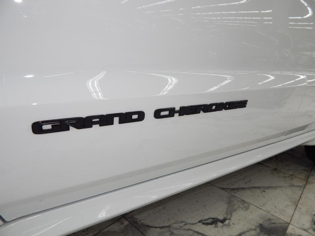 used 2021 Jeep Grand Cherokee car, priced at $49,275