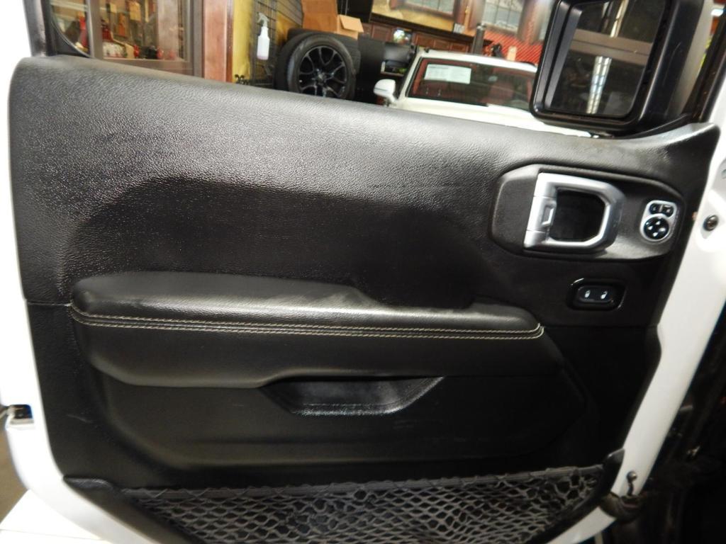 used 2021 Jeep Wrangler Unlimited car, priced at $31,995